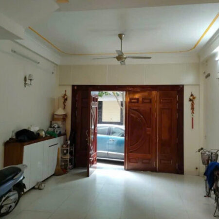 Bán nhà Hào Nam – Phân lô Ô tô tránh kinh doanh – Tương lai mặt phố