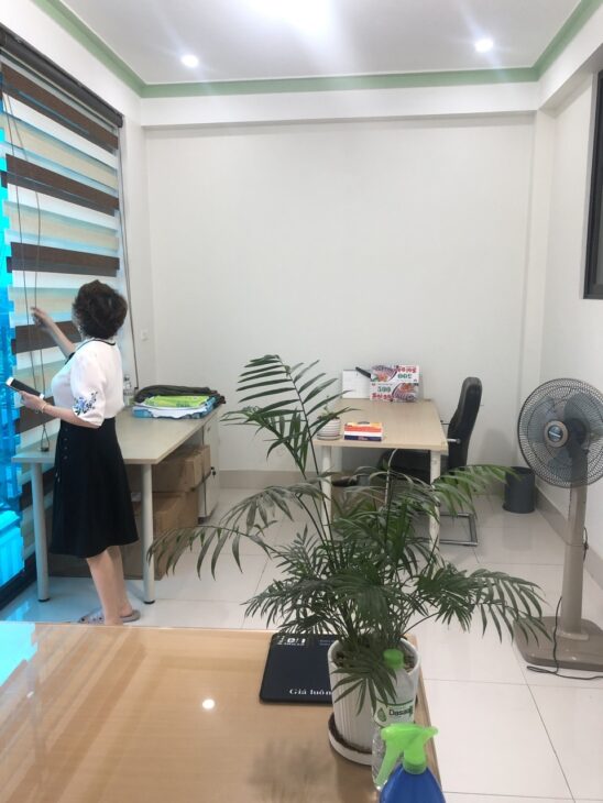 Cho thuê nhà Quang Tiến cạnh Vinsmart 55m2, 5 tầng, mới đẹp, ô tô cất trong nhà