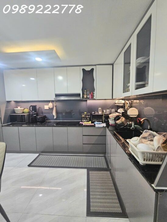 CHDV CAO CẤP TRẦN HƯNG ĐẠO – QUẬN 5 – HXH – SÁT MT – GẦN 70M2 – 5 TẦNG SIÊU ĐẸP – 7PN-7WC- 2 SÂN