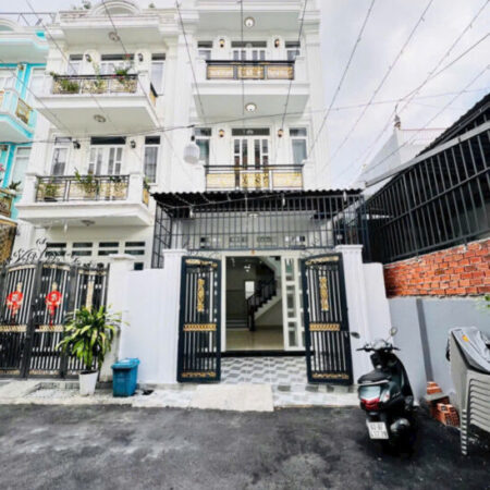 ???? NHÀ 4 tầng đường HÀ HUY GIÁP , nằm khu phân lô đồng bộ , đường 8m , phường THẠNH XUÂN, Q12 4.9 ???? NHÀ 4 tầng đường HÀ HUY GIÁP , nằm khu phân lô đồng bộ , đường 8m , phường THẠNH XUÂN, Q12 4.9