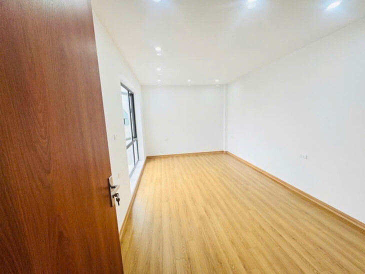 HIẾM BÁN NHANH TRONG TUẦN- NHÀ MỚI KÍNH KOONG GIANG BIÊN- LONG BIÊN- 43M-5T- FULL CÔNG NĂNG- GẦN Ô