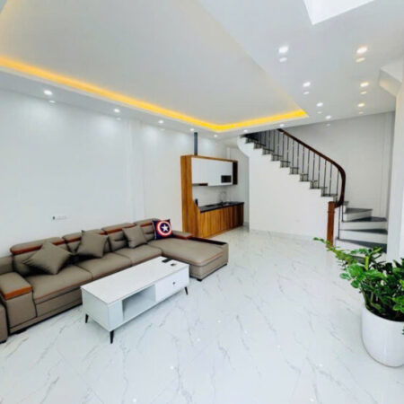 HIẾM BÁN NHANH TRONG TUẦN- NHÀ MỚI KÍNH KOONG GIANG BIÊN- LONG BIÊN- 43M-5T- FULL CÔNG NĂNG- GẦN Ô