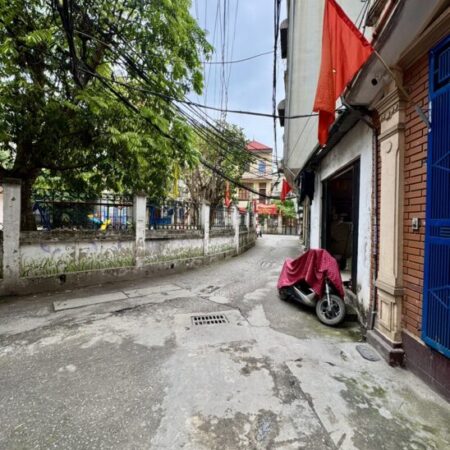 PHÂN KHÚC CỰC HIẾM – NHÀ ĐẸP Ở NGAY – 5 TẦNG – Ô TÔ CÁCH 15M – GẦN HỒ ĐỀN LỪ – 5.85 TỶ