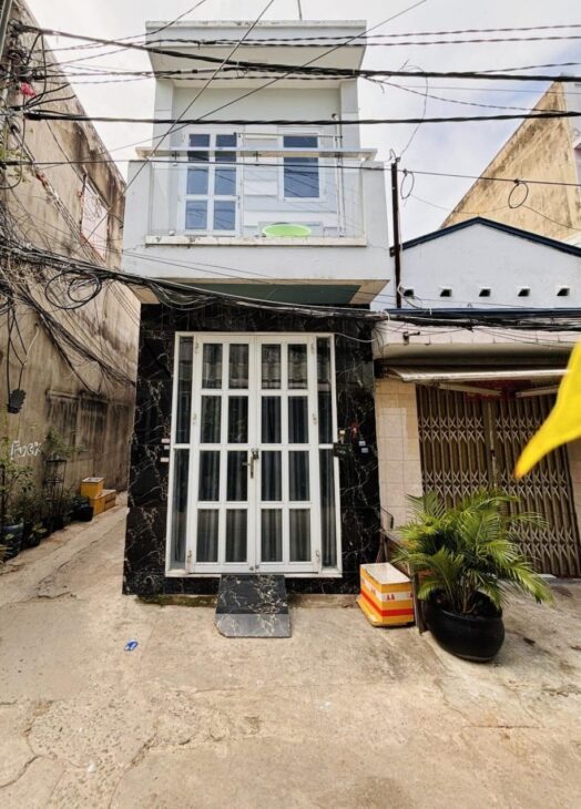 Bán nhà HXH Chiến Lược, gần Hương Lộ 2, Bình Trị Đông, 2 tầng, chỉ hơn 1 tỷ