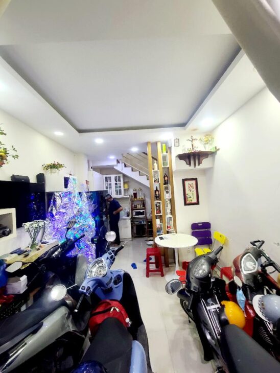 Bán nhà Núi Thành, gần Trường Chinh, Tân Bình, full nội thất, 3.5×7 – 4 tầng, chỉ hơn 3 tỷ
