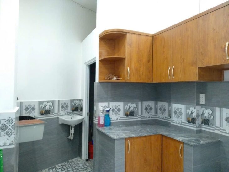 Bán nhà Văn Cao, gần chợ Tân Hương, Phú Thạnh, Tân Phú, 2 tầng, chỉ hơn 2 tỷ