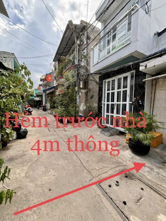 Bán nhà HXH Chiến Lược, gần Hương Lộ 2, Bình Trị Đông, 2 tầng, chỉ hơn 1 tỷ