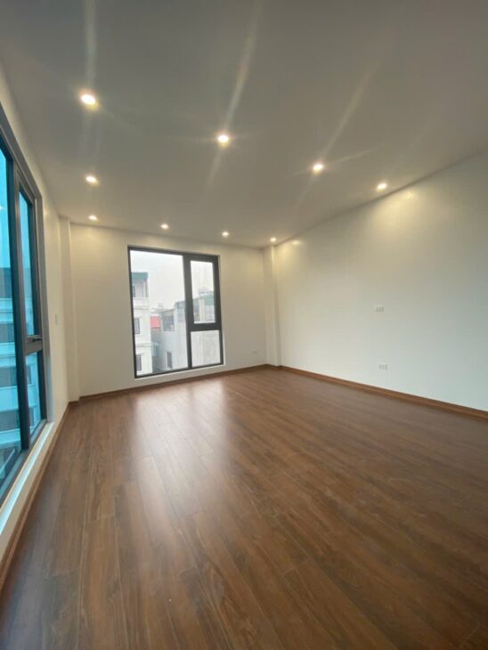 BÁN NHÀ PHÂN LÔ ĐẸP – THANG MÁY – Ô TÔ TRÁNH – ĐẶNG VŨ HỶ – LONG BIÊN – 11.5 TỶ – 0383 150 180