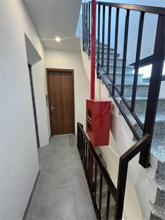 VÌ NHU CẦU KINH TẾ NÊN EM MUỐN BÁN GẤP NHÀ Ở PHỐ LĨNH NAM,HOÀNG MAI ,HÀ NỘI. 9 TỈ CÓ THỂ THƯƠNG