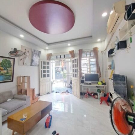 Bán nhà 2 Tầng Đông Hòa,SHR,đường xe hơi phà phà,giá cực kì rẻ Bán nhà 2 Tầng Đông Hòa,SHR,đường xe hơi phà phà,giá cực kì rẻ