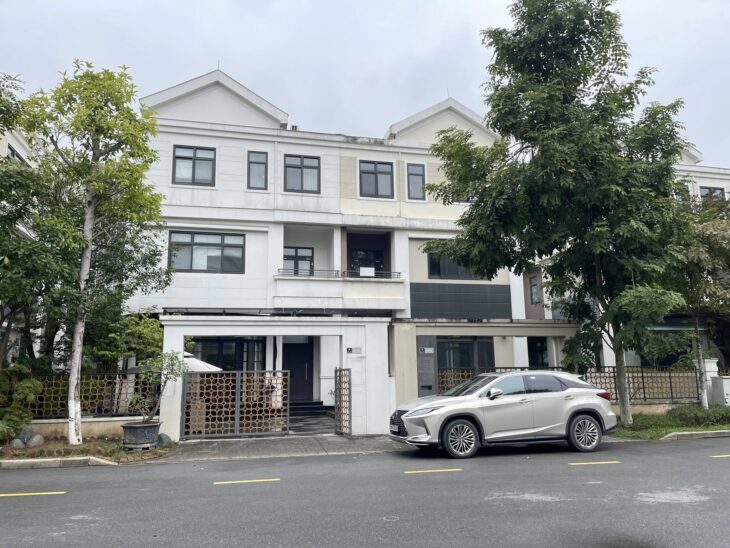 Bán gấp biệt thự khu vip Starlake Tây Hồ Tây 220m² mặt tiền khủng 10m 130 tỷ