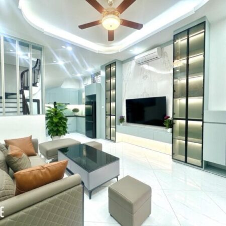 Bán nhà Trần Đại Nghĩa, ô tô đỗ cửa, lô góc, kinh doanh, 36m2, 10 tỷ Bán nhà Trần Đại Nghĩa, ô tô đỗ cửa, lô góc, kinh doanh, 36m2, 10 tỷ