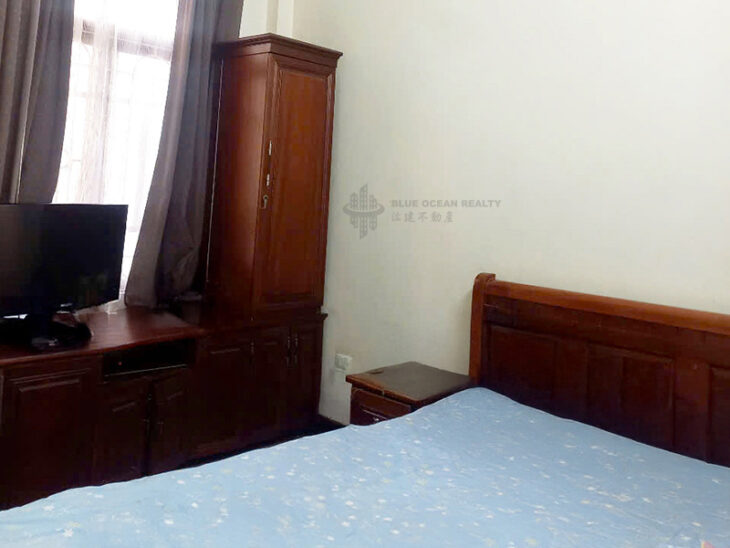 Cần tiền bán nhà 44m² x 4 tầng chắc chắn, mặt tiền 3.7m Lạc Long Quân, phường Nghĩa Đô, Cầu Giấy,