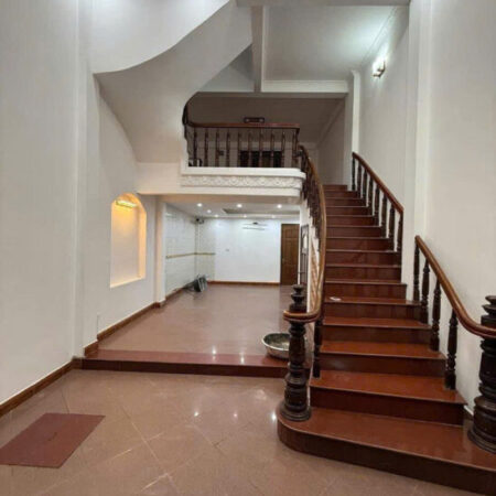 Bán Nhà Phố Vương Thừa Vũ 48m x 5 Tầng – Phân Lô – Cách Phố 10m – Giá 15,2 Tỷ