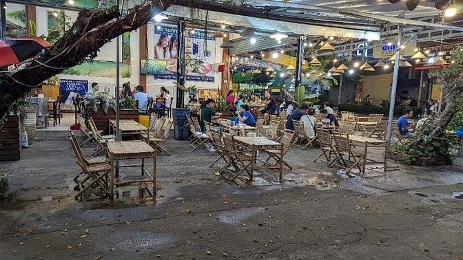 Tân Phú, Sang quán nhậu góc 2 MT Nguyễn Cửu Đàm, dt 12 x 20m, full nội thất, Liên hệ : 0903992977