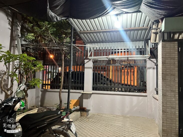 Bán nhà MẶT TIỀN kinh doanh đa ngành nghề,ngang KHỦNG 8,5m,gần chợ Xóm Vắng