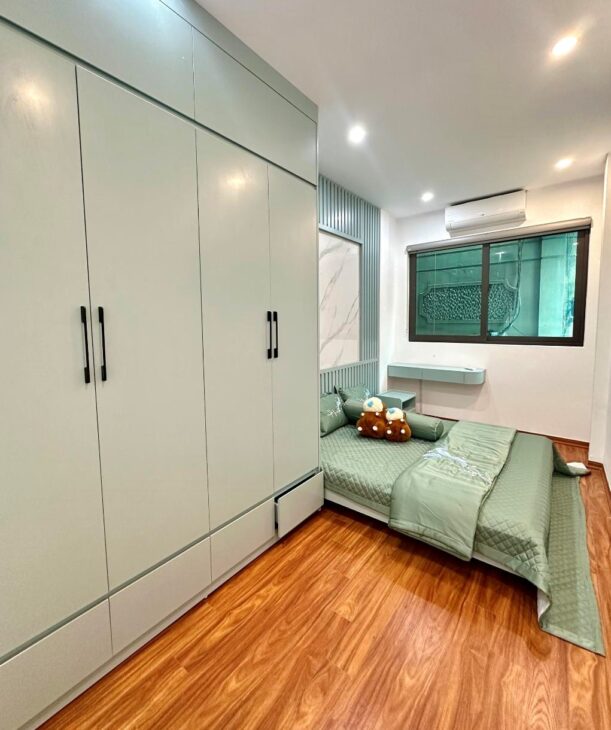 BÁN NHÀ ĐỊNH CÔNG THƯỢNG, HOÀNG MAI, 30M RA Ô TÔ , FULL NỘI THẤT Ở NGAY, 23M2, 4.8TỶ(CTL)