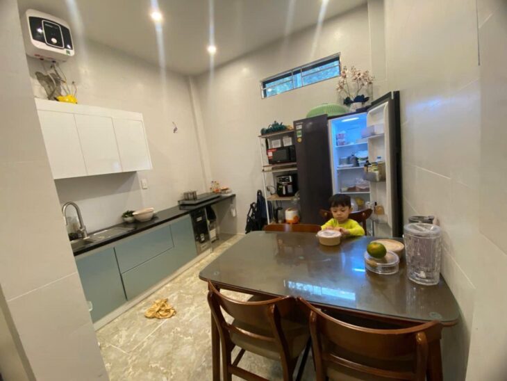 Bán nhà Kim Giang, ô tô đỗ cổng, 10m ra đường ô tô tránh, DT 35m2, nhỉnh 7 tỷ