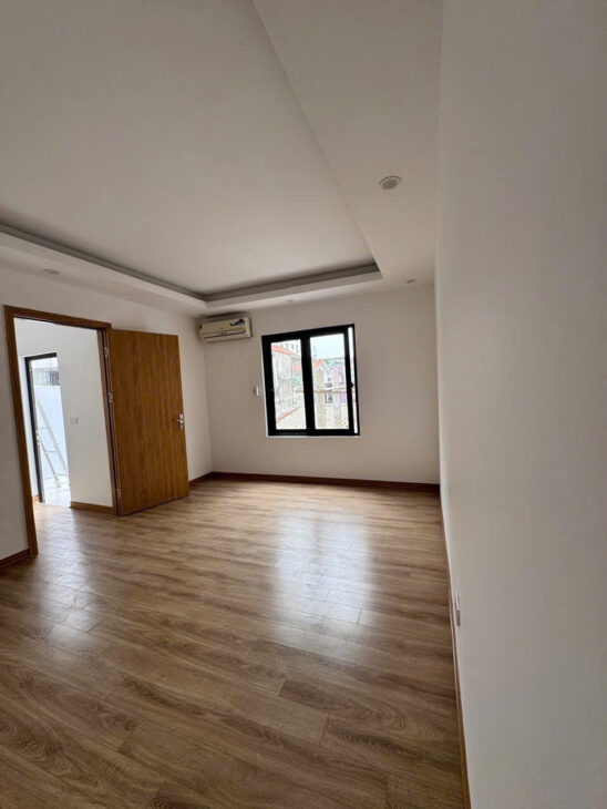 Bán nhà 32m 4 tầng ngõ rộng thoáng đẹp tại 296 Minh Khai, HBT