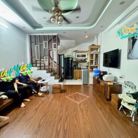 BÁN NHÀ CẦU BƯƠU, THANH TRÌ, Ô TÔ TRÁNH ĐỖ CỔNG, 30M2, 5.2 TỶ(CTL)