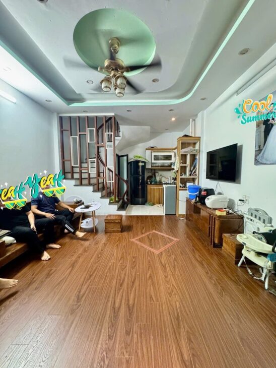 BÁN NHÀ CẦU BƯƠU, THANH TRÌ, Ô TÔ TRÁNH ĐỖ CỔNG, 30M2, 5.2 TỶ(CTL)