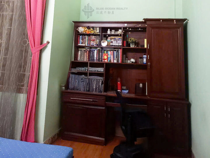 Cần tiền bán nhà 44m² x 4 tầng chắc chắn, mặt tiền 3.7m Lạc Long Quân, phường Nghĩa Đô, Cầu Giấy,