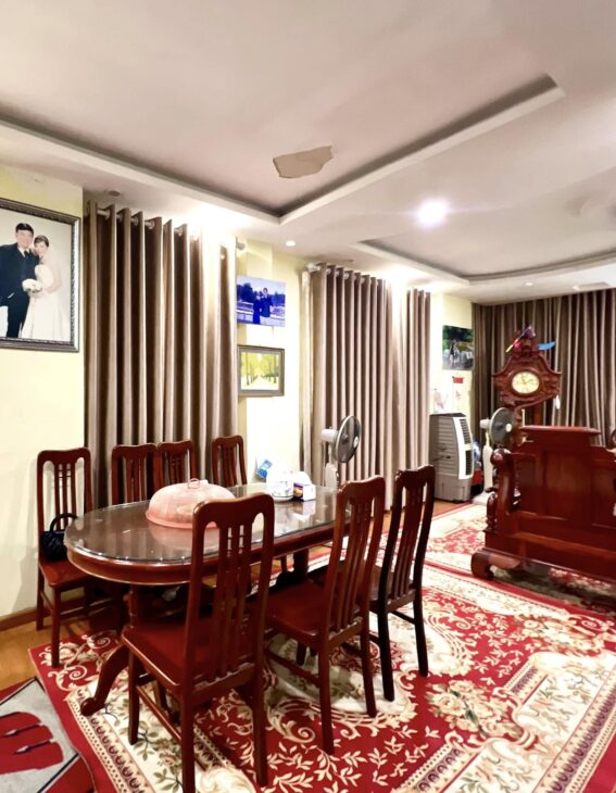 Bán nhà cách 5m ra phố Vũ Tông Phan, Lô góc, oto vòng quanh,KD đỉnh, 18.5 tỷ