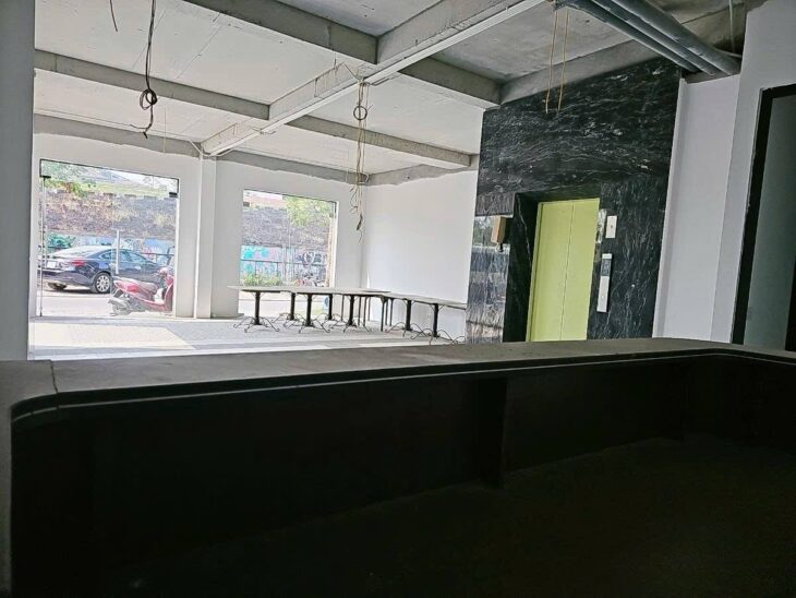 Tòa nhà lô góc Ngọc Thụy, 90m x 8tầng, mặt tiền 7.5m, vỉa hè, ôtô tránh, kinh doanh đắc địa