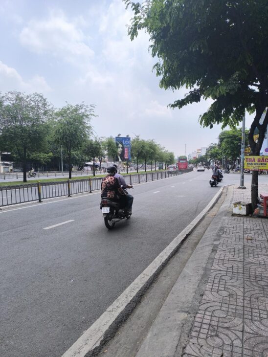 MẶT TIỀN KHỦNG LONG – KINH DOANH SẦM UẤT – DÒNG TIỀN 600TR/NĂM – CHÍNH CHỦ 1 ĐỜI – NỞ HẬU PHONG THỦY