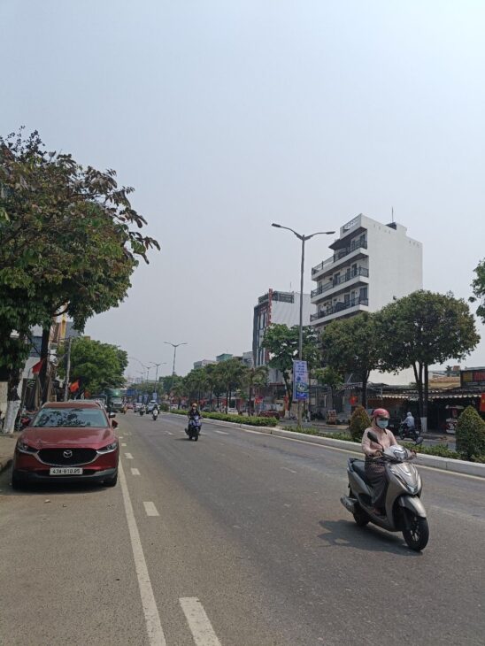 Bán nhà 2 tầng, mặt tiền kinh doanh đường 2/9, Đà Nẵng