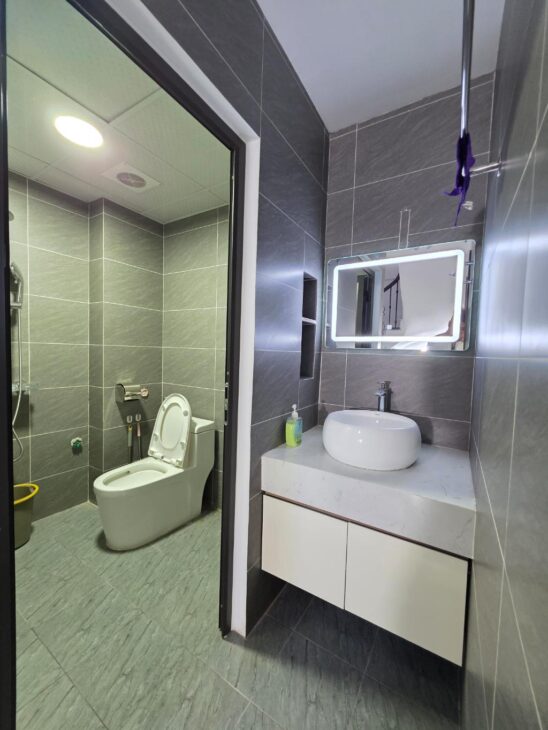 Bán nhà Đội Cấn, Ba Đình, 42m2, 5 tầng, Mt 9m, chỉ 9.5 tỷ