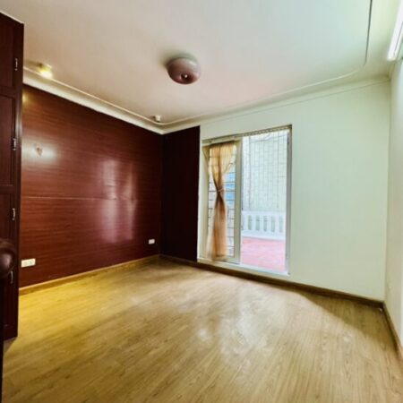 Bán nhà Ngọc Hà, Ba Đình, 30m2, 5 tầng, chỉ 6.98 tỷ