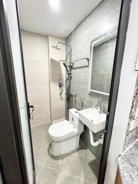 BÁN NHÀ 6 TẦNG- PHỐ THÁI HÀ-CẦU THANG MÁY.FULL NỘI THẤT,CÁCH MẶT PHỐ 30M