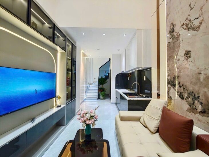 NHÀ QUẬN 3 – VỊ TRÍ ĐẸP, HẺM 4M THÔNG – 3PN, SỔ HỒNG RIÊNG – CHỈ 5.7 TỶ