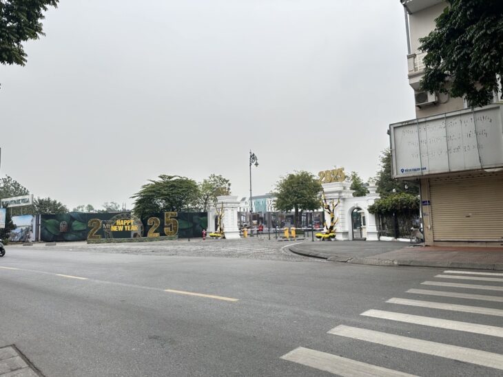 MẶT PHỐ THẠCH BÀN 24 tỷ 82m VỈA HÈ KINH DOANH,LONG BIÊN HÀ NỘI