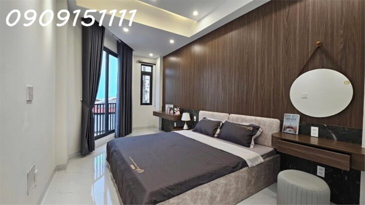 BÁN NHÀ LÔ GÓC- 4 TẦNG- PHẠM HỮU LẦU- QUẬN 7- 60M2- NHỈNH 6 TỶ