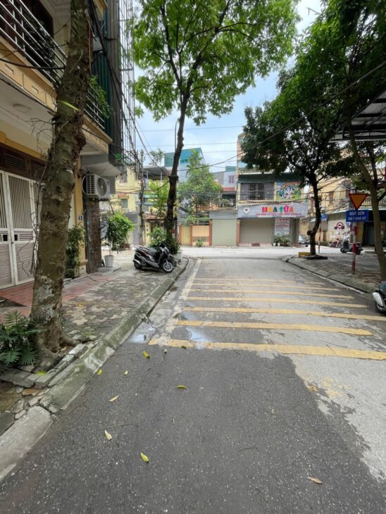 Bán nhà tây trà 6 tầng long lanh phân lô nhiều ô tô tránh dừng đỗ kinh doanh hoàng mai