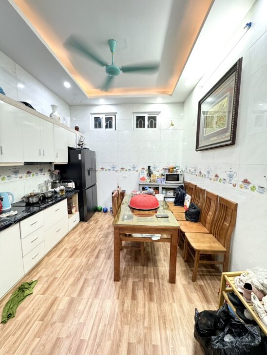 NHÀ ĐỊNH CÔNG THƯỢNG, HOÀNG MAI, Ô TÔ QUA NHÀ, 3 BƯỚC RA PHỐ, 52M2, 13.5 TỶ(CTL)