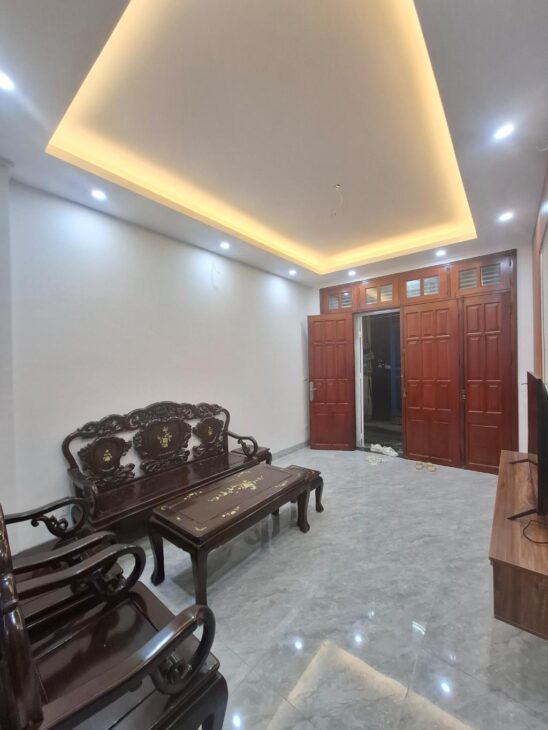 BÁN NHÀ PHÂN LÔ ĐƯỜNG HOÀNG MAI, TRƯƠNG ĐỊNH, Ô TÔ ĐỖ CỬA, 38M2. 7,35 TỶ