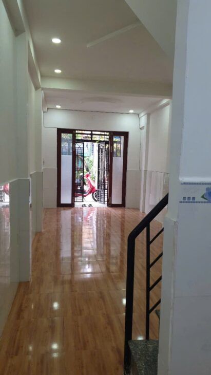 Bán nhà mặt phố Trịnh Hoài Đức, Q.9, 52m², 2 tầng, 4.5 tỷ, sổ hồng Bán nhà mặt phố Trịnh Hoài Đức, Q.9, 52m², 2 tầng, 4.5 tỷ, sổ hồng