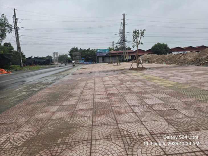 Chỉnh chủ bán đất chợ gỗ Phù Khê đường 8m kinh doanh đỉnh 5,x tỷ