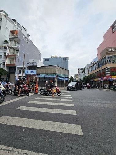 Bán nhà mặt tiền Quận 4, gần cầu Ông Lãnh – Kinh doanh tốt