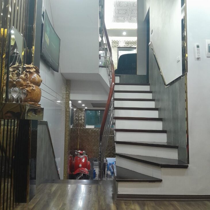 Hiếm, Nguyễn Chí Thanh, Đống Đa, phân lô ô tô tránh, 40m2, 5 tầng, Mt 4.1m, chỉ 18 tỷ