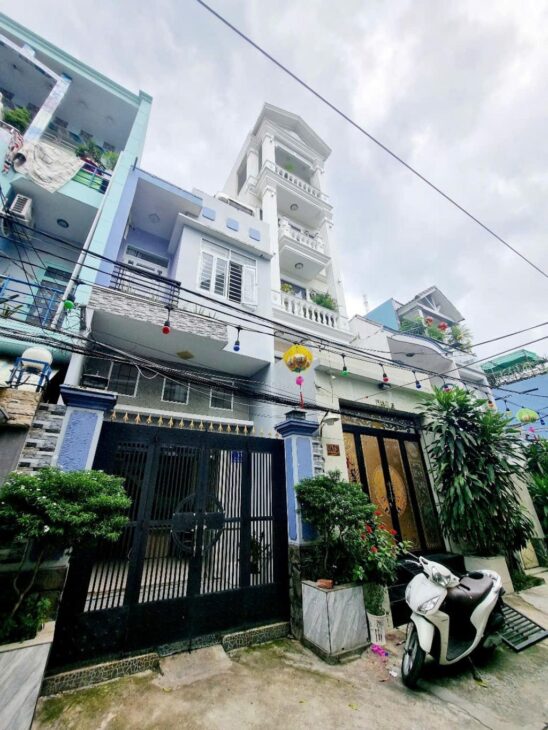 CẦN BÁN GẤP SIÊU PHẨM NHÀ BÔNG SAO [P5, Q8] DT: 52M2(4X 15M) 3T, 4 PN, 5WC CHỈ 9.5 TỶ