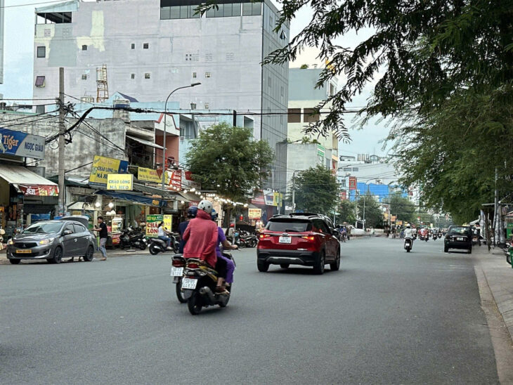 Nhà 4 tầng HXT Phạm Văn Bạch ngang 5m 110m2 tặng NT cao cấp gần nhà hàng ẩm thực 13.3 tỷ.