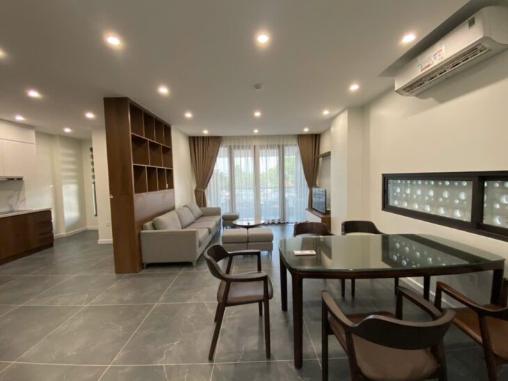 Bán Tòa Mặt Phố Mặt Phố Nghi Tàm, Tây Hồ 126m2/ 7Tầng Thang máy, MT 8m 75 Tỷ