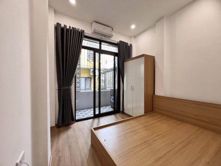 Nhà Phố Kim Mã- BA ĐÌNH 6.5 tỷ, 34M2 x6Tầng. Ngõ thông,ô tô tránh+kinh doanh