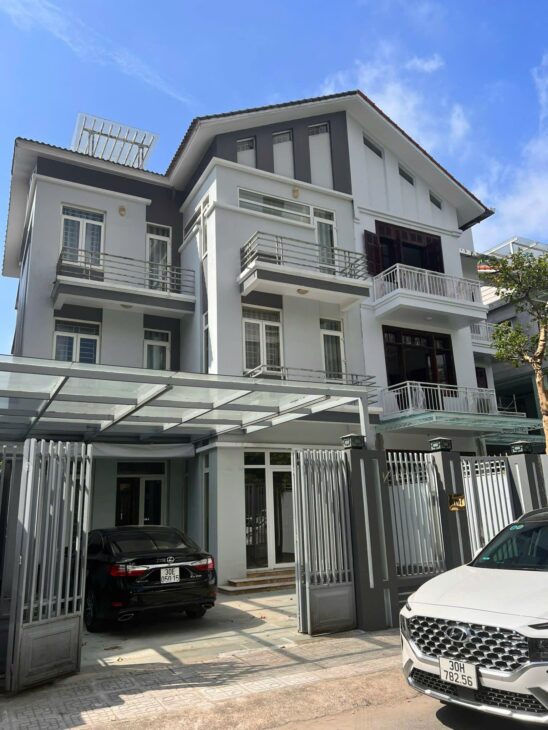 Cho thuê biệt thự KĐT Hạ Đình, Nguyễn Xiển, 180m2 4 tầng kinh doanh, văn phòng