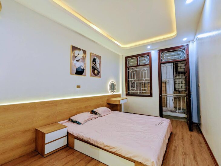 Nhà cạnh KĐT Xa La, 40m2, 5 tầng, 5,8 tỷ