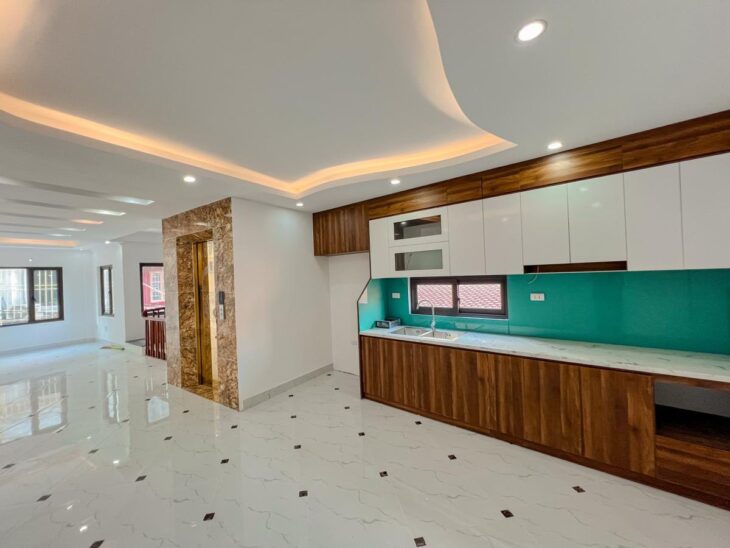 BÁN NHÀ HOÀNG LIỆT – Ô TÔ VÀO NHÀ – VIEW HỒ – THANG MÁY – 50M² – 12.5 TỶ